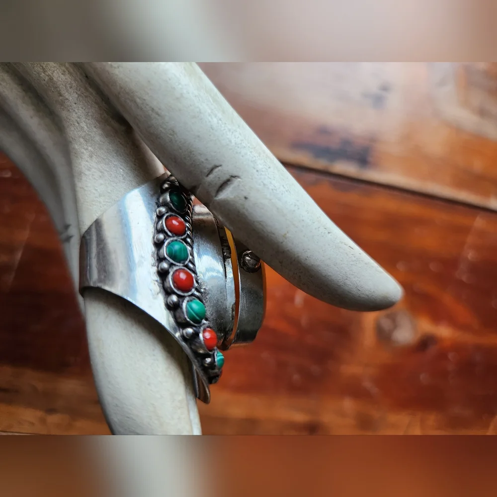 💍New Boutique Item! Agate, Malachite and Coral Gemstone "Poison" Ring💍 - Picture 10 of 15